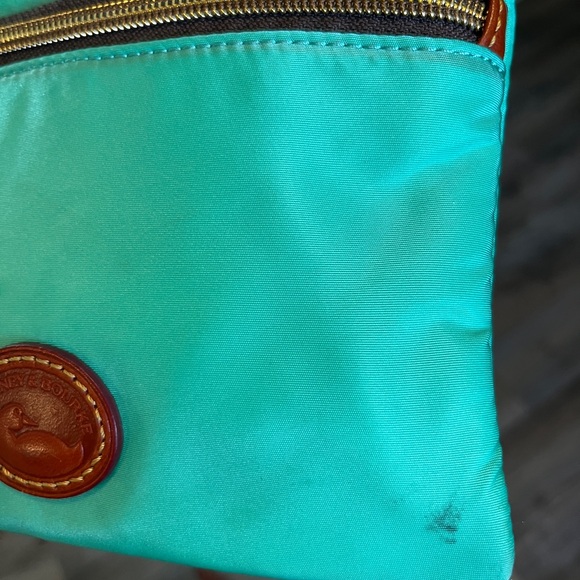 Dooney & Bourke cross body nylon triple zipper - Picture 2 of 3